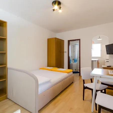 Stefancic * Crikvenica