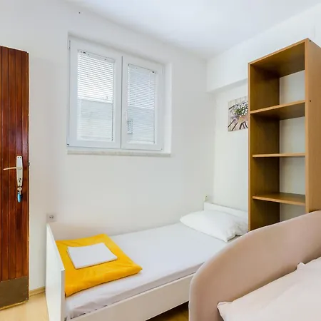 Stefancic Apartment *